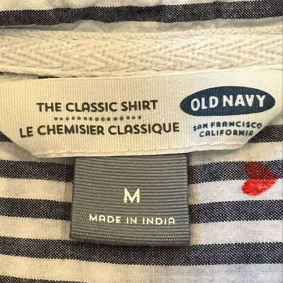 Old Navy Gray Heart Button Up Shirt Medium - Picture 5 of 6